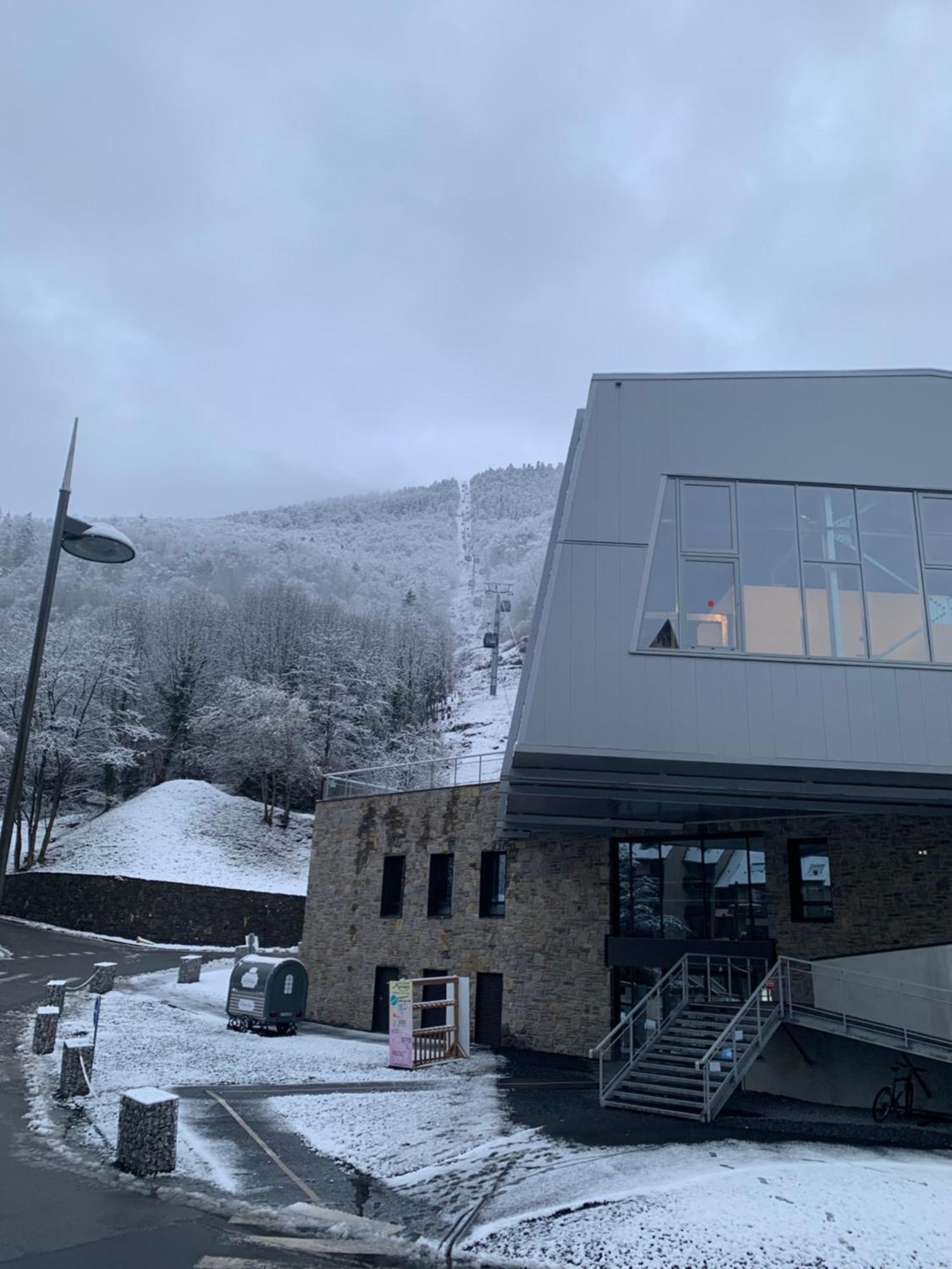 Appartement Au Pied Des Telecabines Res La Soulan Bagneres-de-Luchon Exterior photo